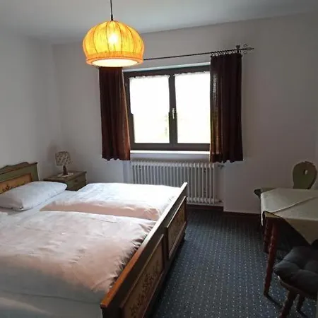 Gasthaus Pension Zum Brandweiher Guest house Niederdorla